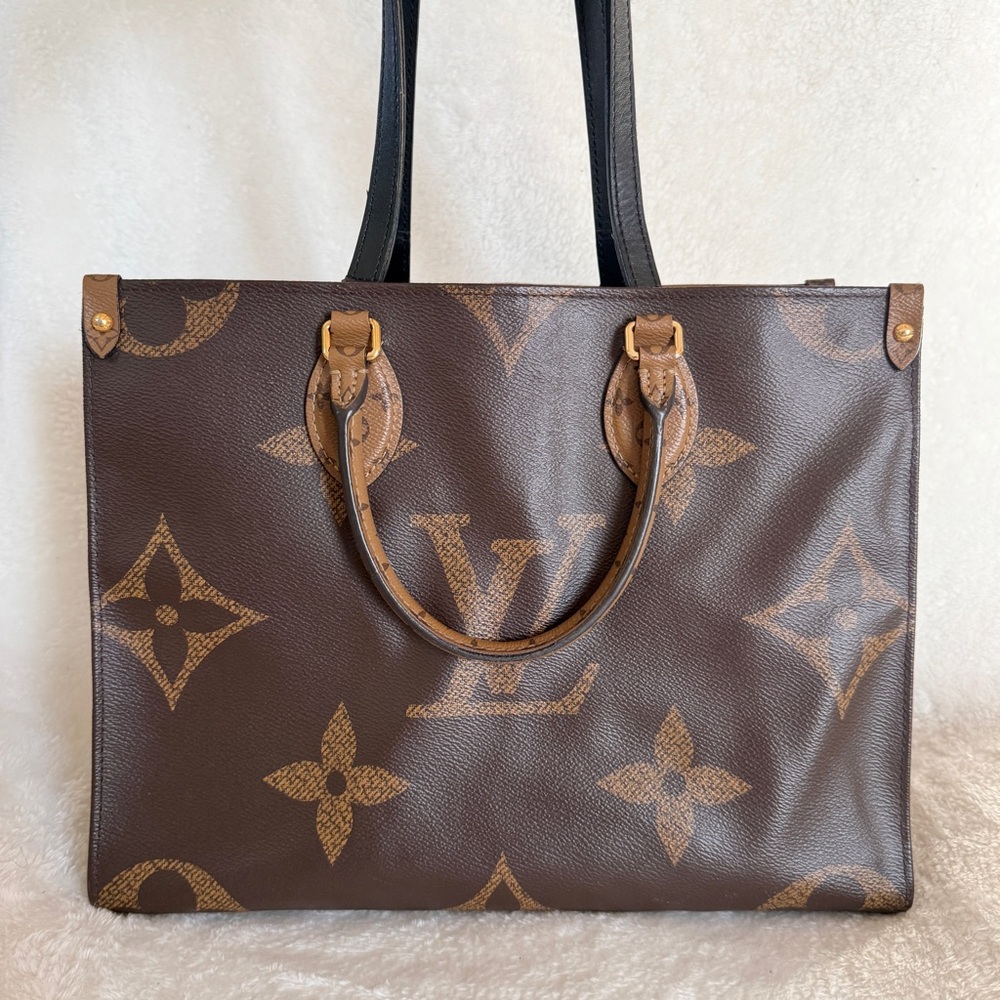 Louis Vuitton On The Go MM Tote